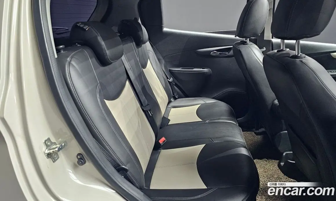 Chevrolet Spark 2016 1.0 автомат (гидро), фото 12