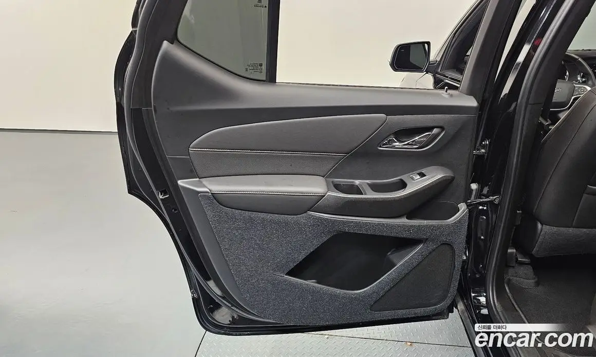 Chevrolet Traverse 2023 3.6 автомат (гидро), фото 15