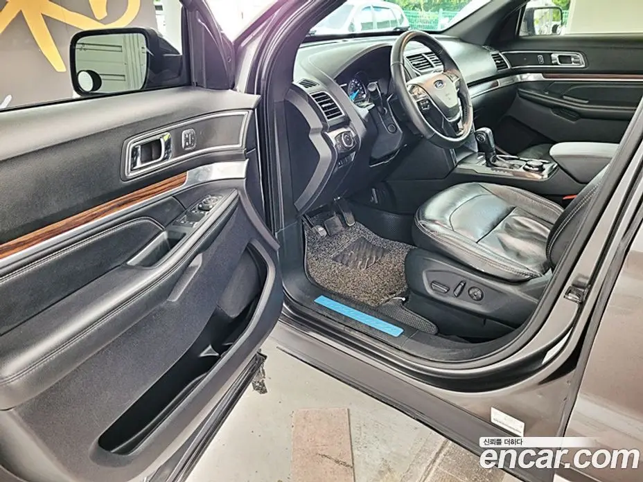 Ford Explorer 2019 2.3 автомат (гидро), фото 11