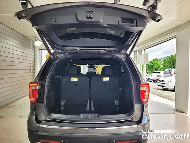 Ford Explorer 2019 2.3 автомат (гидро), миниатюра 6