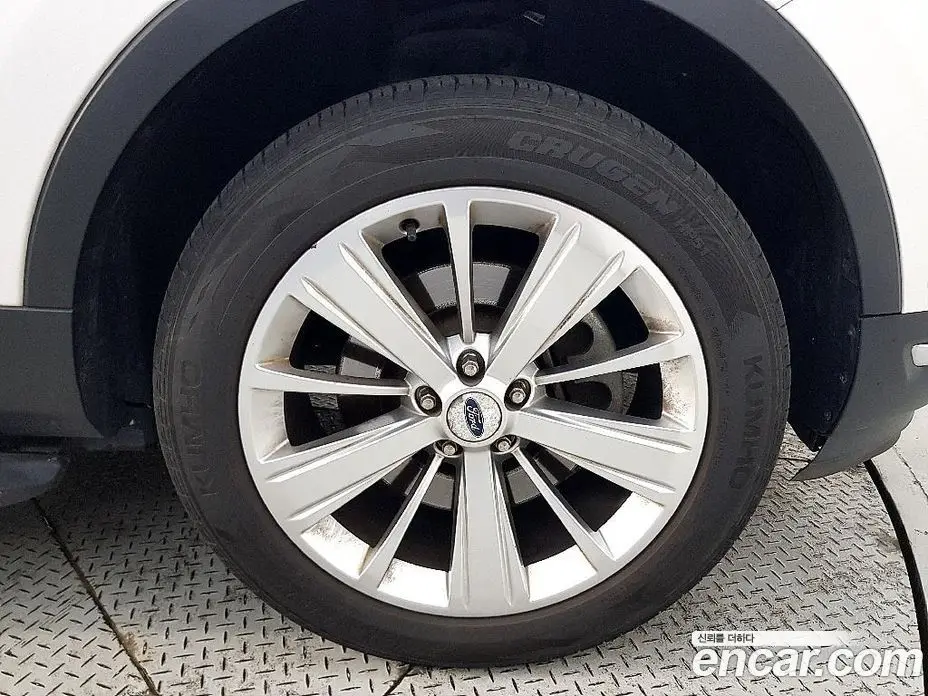 Ford Explorer 2019 2.3 автомат (гидро), фото 19