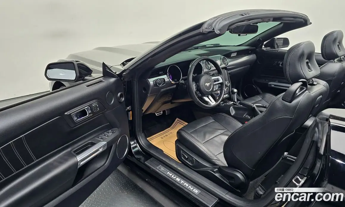 Ford Mustang 2017 2.3 автомат (гидро), фото 17 Ford Mustang 2017 2.3 автомат (гидро), фото 17
