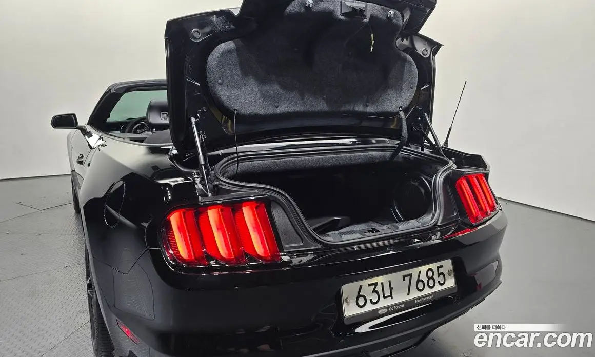 Ford Mustang 2017 2.3 автомат (гидро), фото 24 Ford Mustang 2017 2.3 автомат (гидро), фото 24