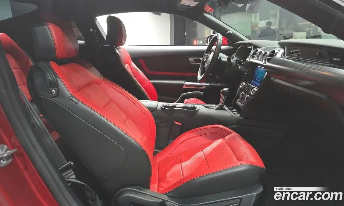 Ford Mustang 2020 5.0 автомат (гидро), фото 16