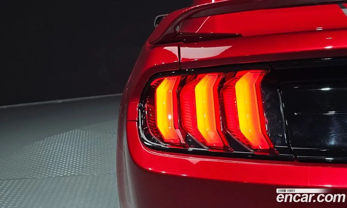 Ford Mustang 2020 5.0 автомат (гидро), фото 9