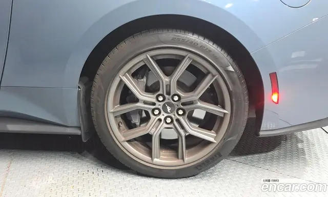 Ford Mustang 2024 2.3 автомат (гидро), миниатюра 7