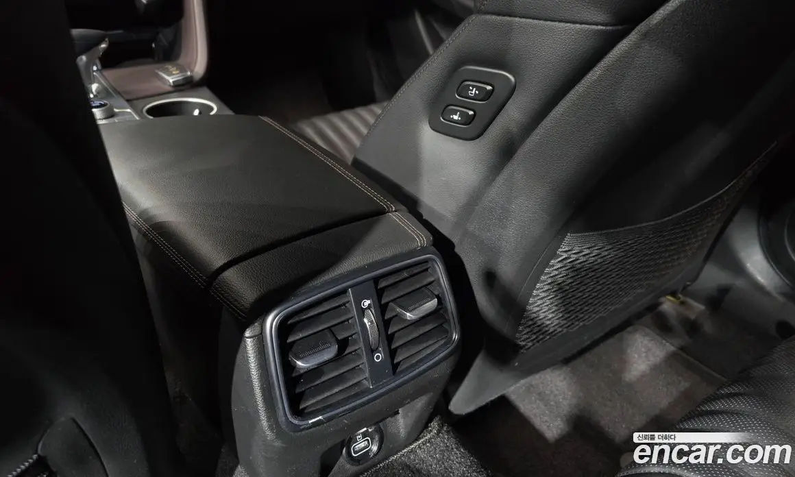 Genesis G70 2020 2.0 автомат (гидро), фото 18