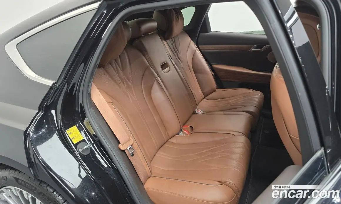 Genesis G80 2022 0.2 автомат (гидро), фото 17