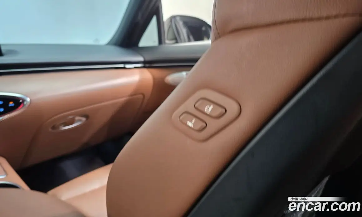 Genesis GV70 2021 2.5 автомат (гидро), фото 25