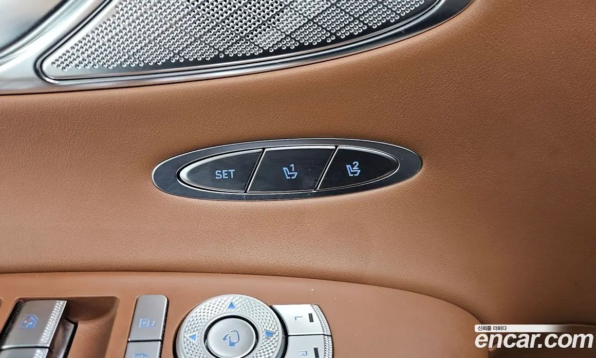 Genesis GV70 2022 2.5 автомат (гидро), фото 30