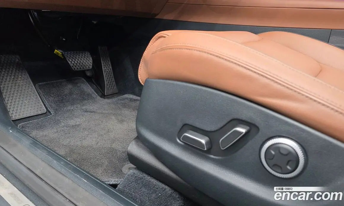 Genesis GV70 2023 2.5 автомат (гидро), фото 32
