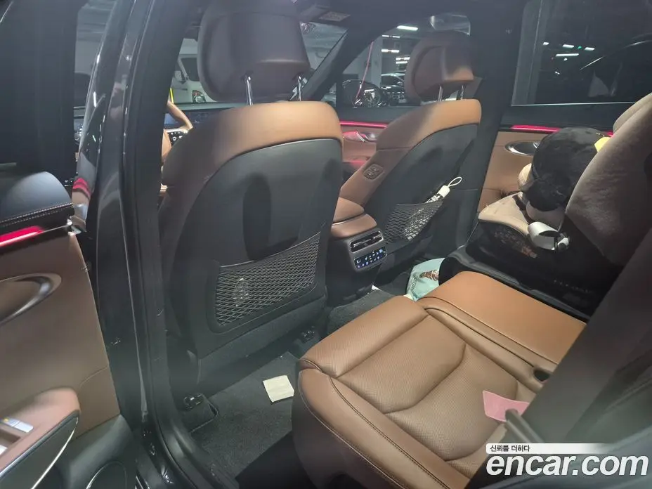 Genesis GV70 2025 2.5 автомат (гидро), фото 14