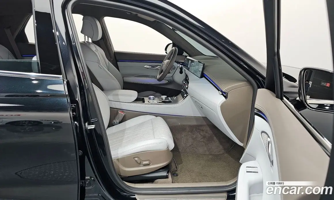 Genesis GV70 2025 2.5 автомат (гидро), фото 16