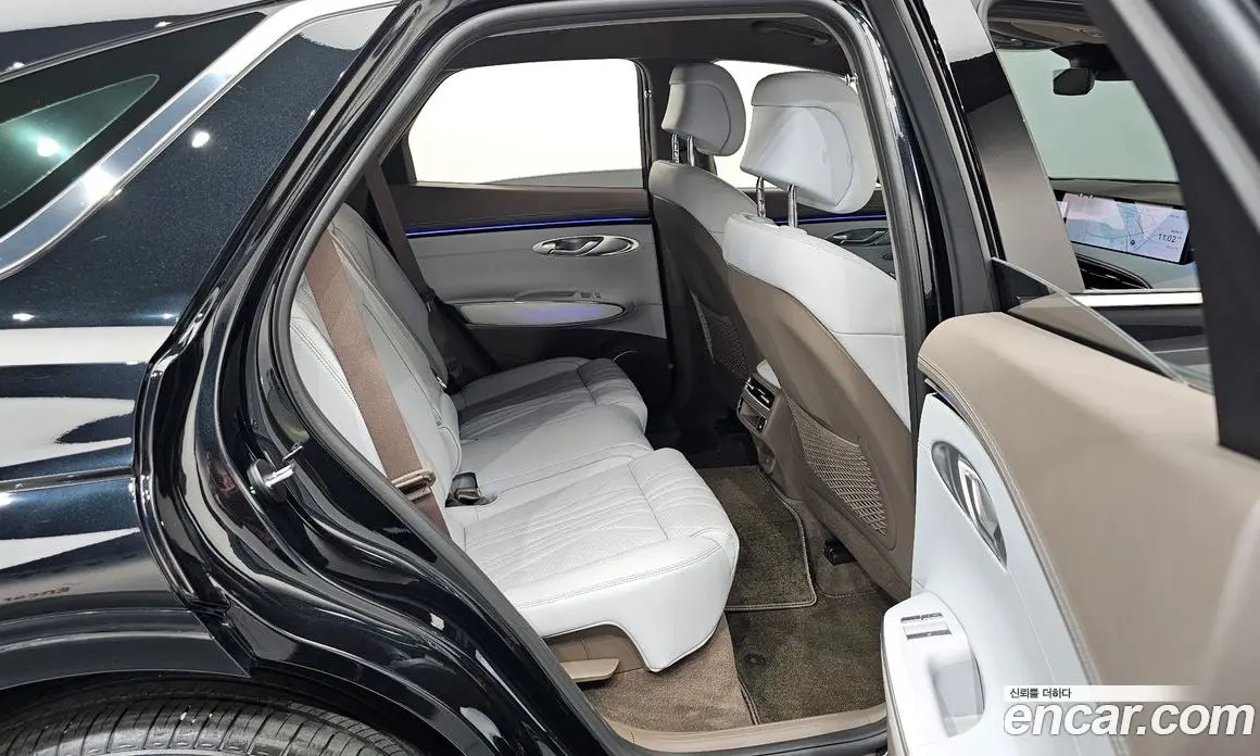 Genesis GV70 2025 2.5 автомат (гидро), фото 17
