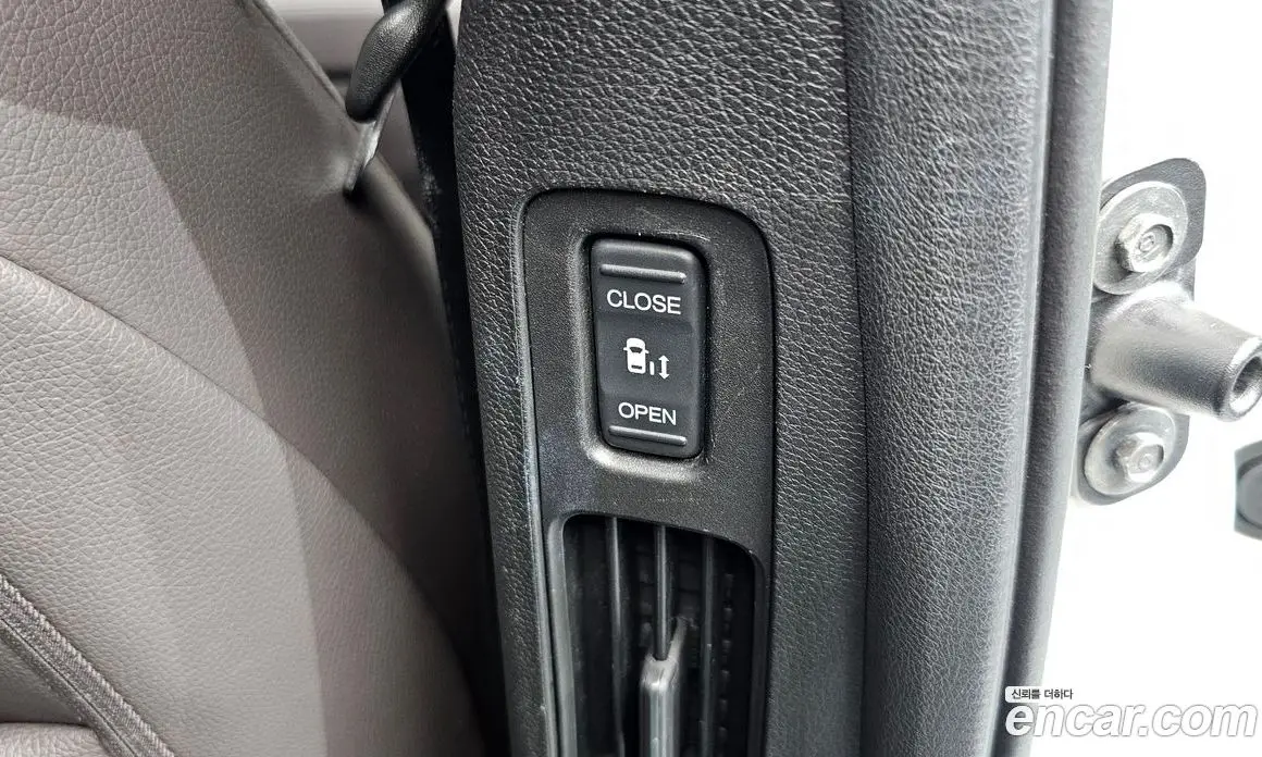 Honda Odyssey 2018 3.5 автомат (гидро), фото 27 Honda Odyssey 2018 3.5 автомат (гидро), фото 27