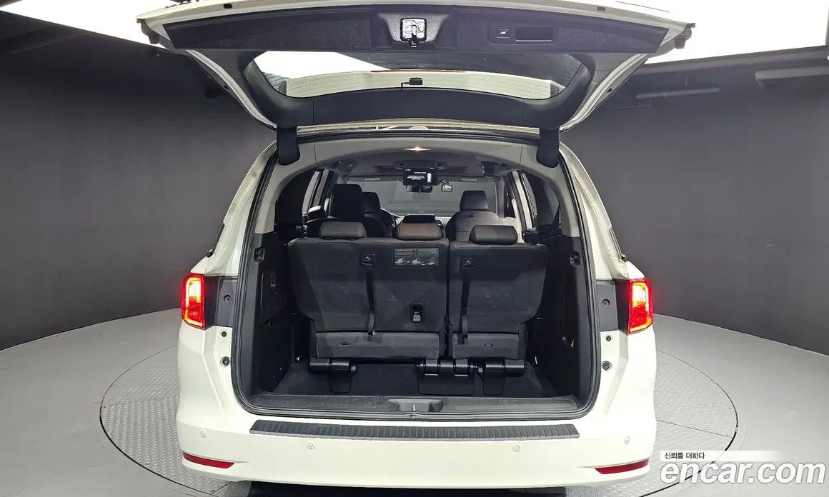 Honda Odyssey 2018 3.5 автомат (гидро), фото 30 Honda Odyssey 2018 3.5 автомат (гидро), фото 30