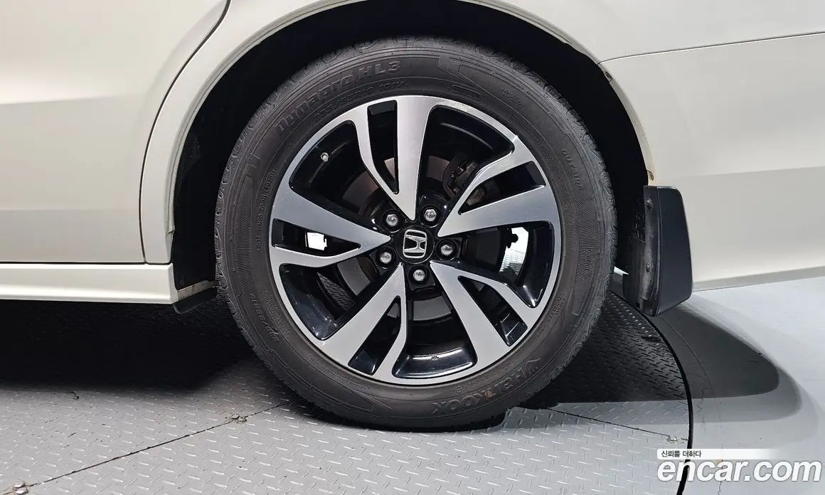 Honda Odyssey 2018 3.5 автомат (гидро), фото 7 Honda Odyssey 2018 3.5 автомат (гидро), фото 7