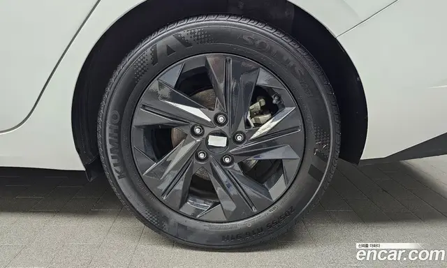 Hyundai Avante 2023 1.6 автомат (гидро), миниатюра 7