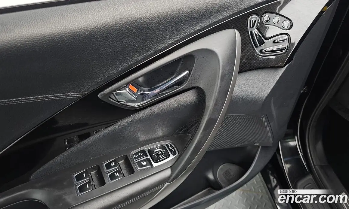 Hyundai Grandeur 2014 3.0 автомат (гидро), фото 23