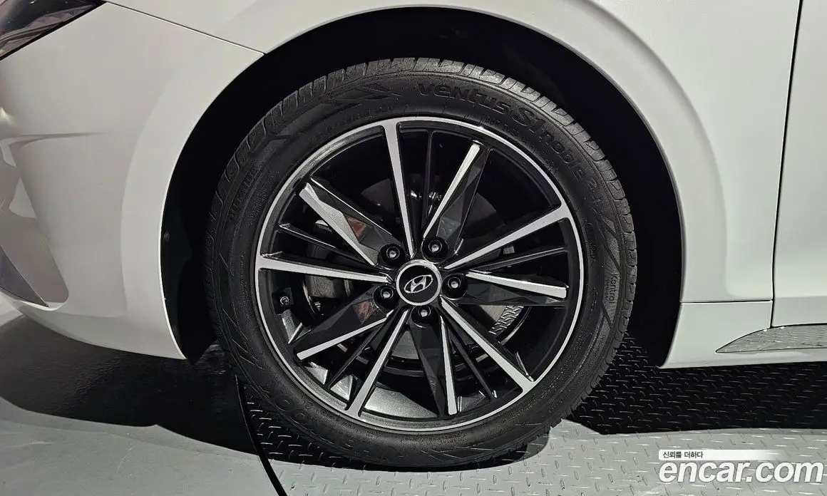 Hyundai Grandeur 2021 2.5 автомат (гидро), фото 5