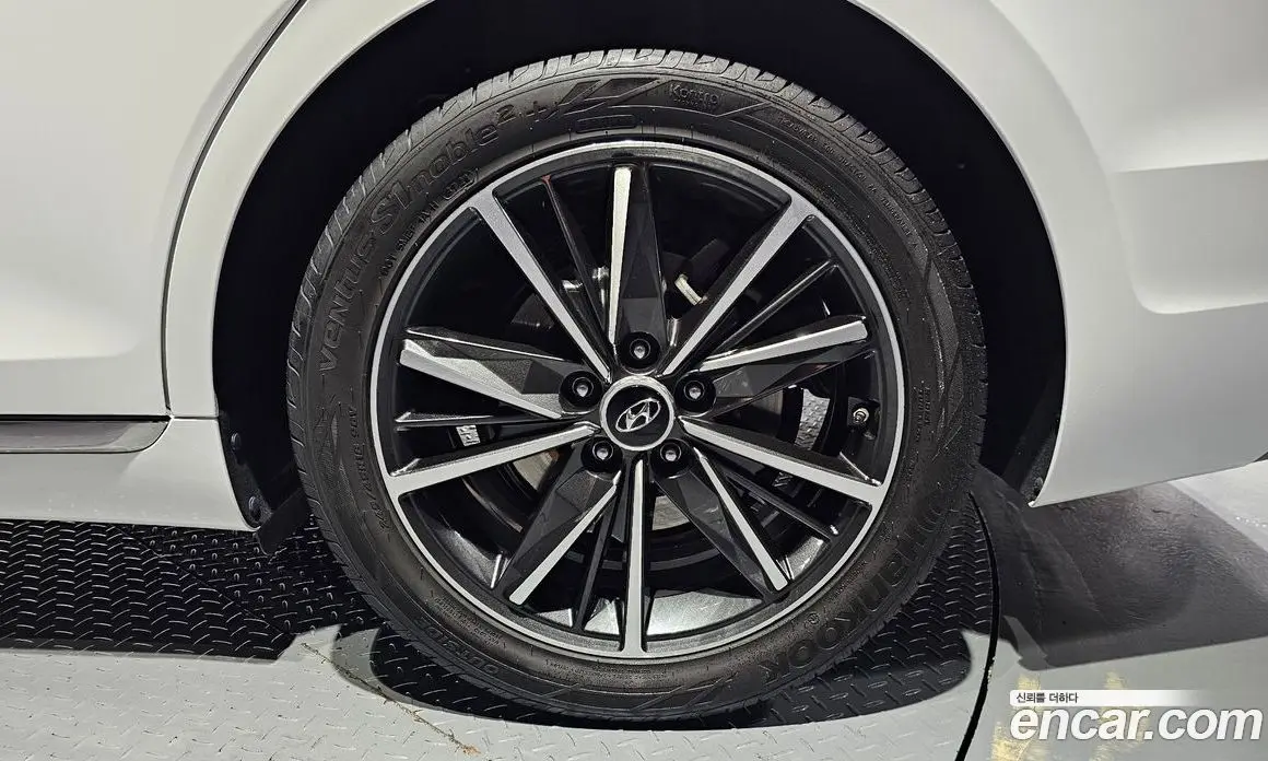 Hyundai Grandeur 2021 2.5 автомат (гидро), фото 7