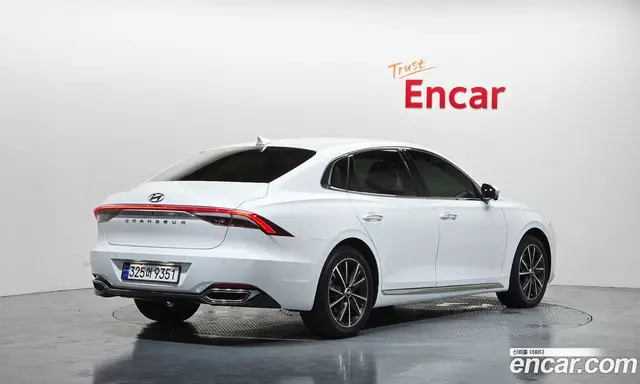 Hyundai Grandeur 2022 2.5 автомат (гидро), миниатюра 2