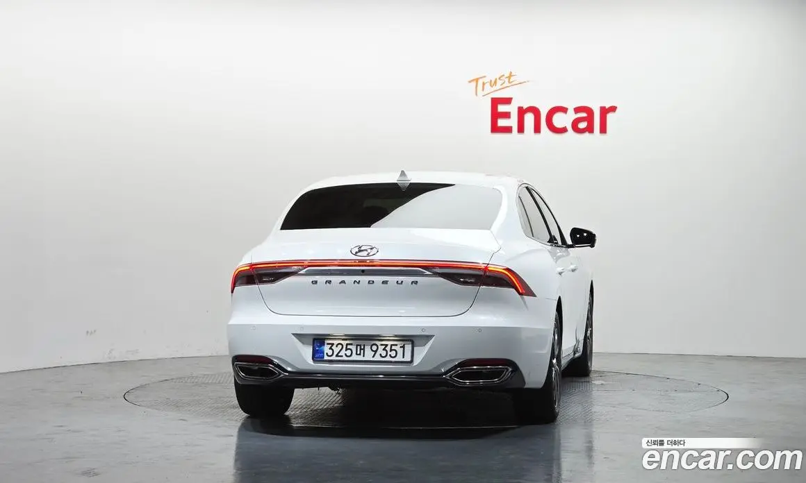 Hyundai Grandeur 2022 2.5 автомат (гидро), фото 4