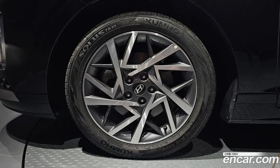 Hyundai Grandeur 2023 2.5 автомат (гидро), фото 5