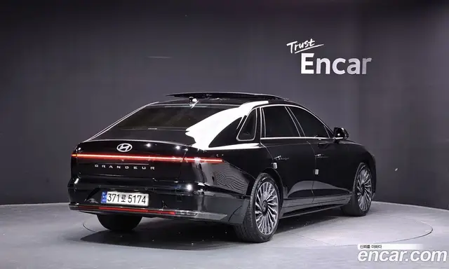 Hyundai Grandeur 2023 2.5 автомат (гидро), миниатюра 2