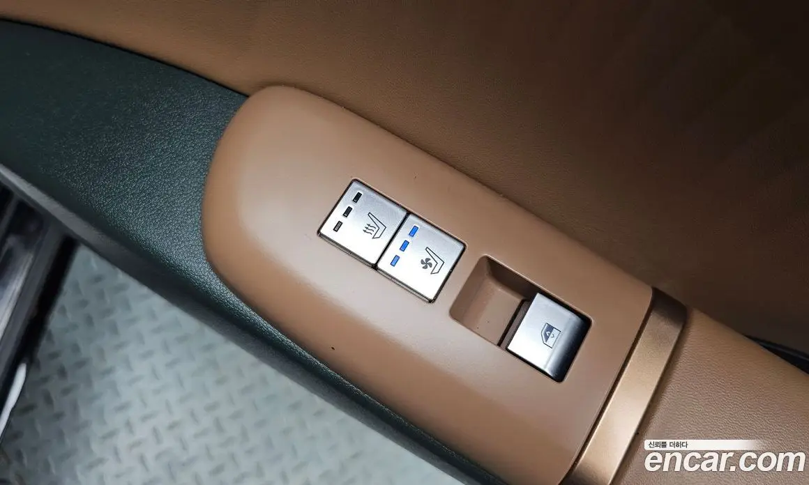 Hyundai Grandeur 2023 2.5 автомат (гидро), фото 24