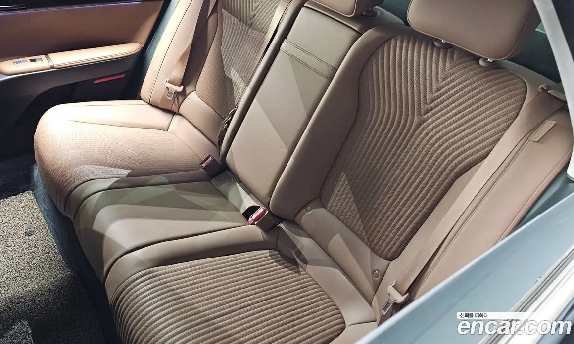 Hyundai Grandeur 2023 2.5 автомат (гидро), фото 33