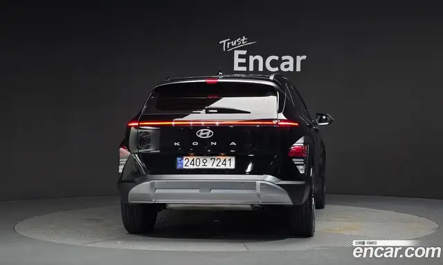 Hyundai Kona 2023 2.0 автомат (гидро), миниатюра 4