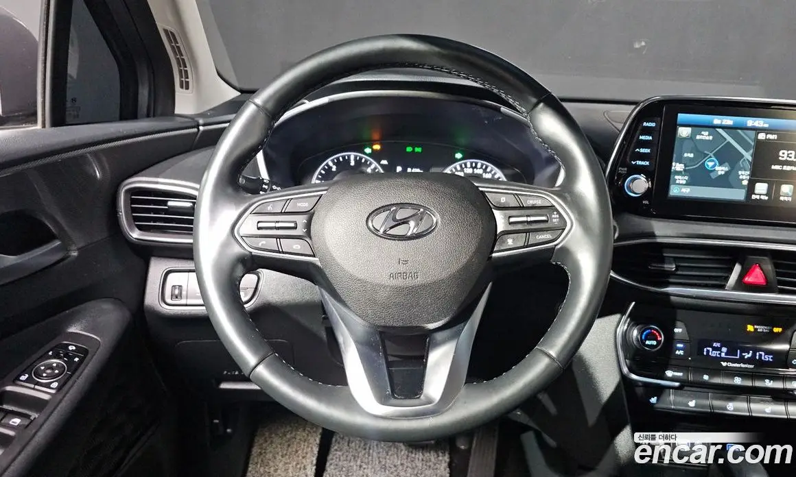 Hyundai Santa Fe 2020 2.0 автомат (гидро), фото 17