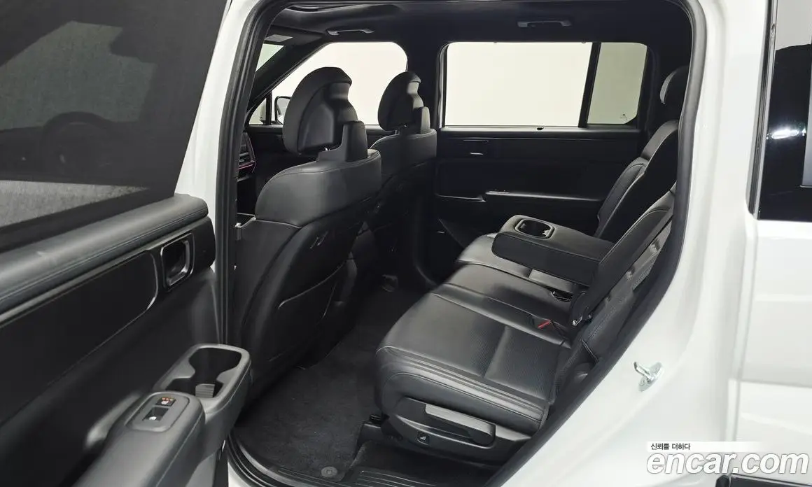 Hyundai Santa Fe 2023 1.6 автомат (гидро), фото 17