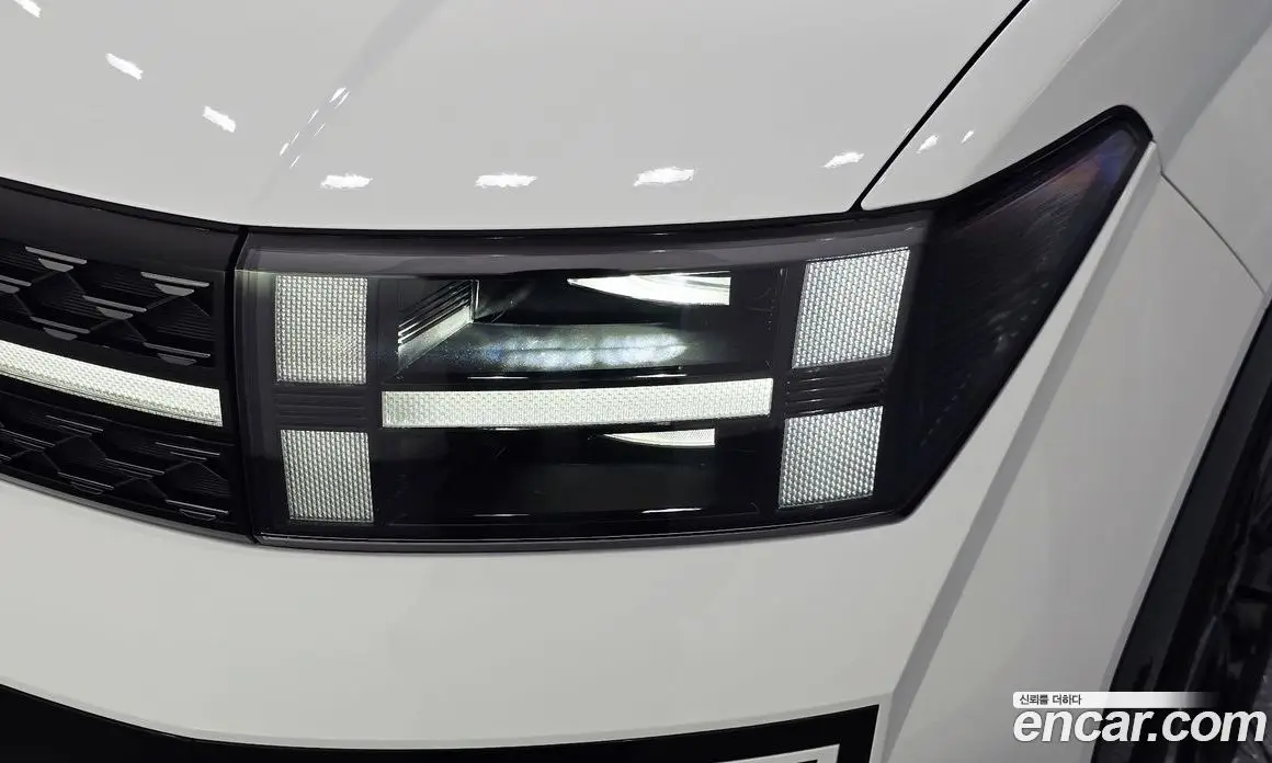 Hyundai Santa Fe 2023 1.6 автомат (гидро), фото 8