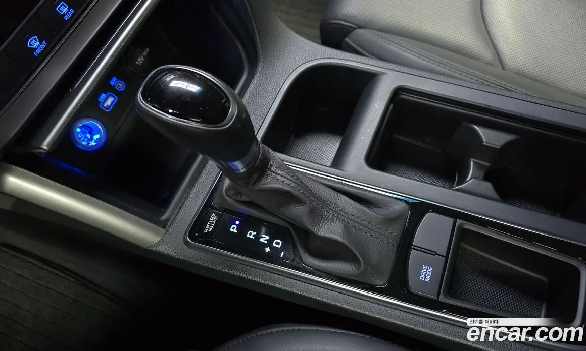 Hyundai Sonata 2015 1.6 автомат (гидро), фото 12