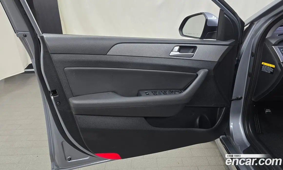 Hyundai Sonata 2015 1.6 автомат (гидро), фото 14