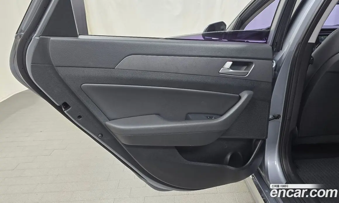 Hyundai Sonata 2015 1.6 автомат (гидро), фото 15