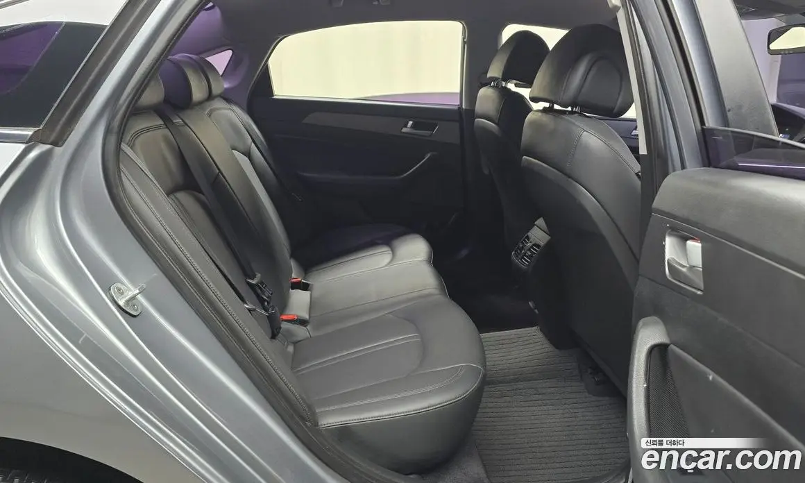 Hyundai Sonata 2015 1.6 автомат (гидро), фото 17