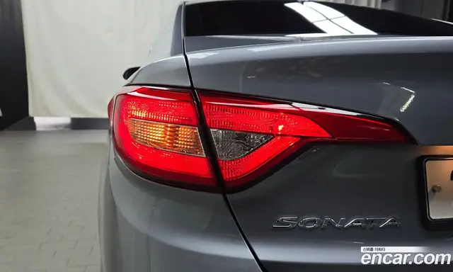 Hyundai Sonata 2015 1.6 автомат (гидро), миниатюра 9