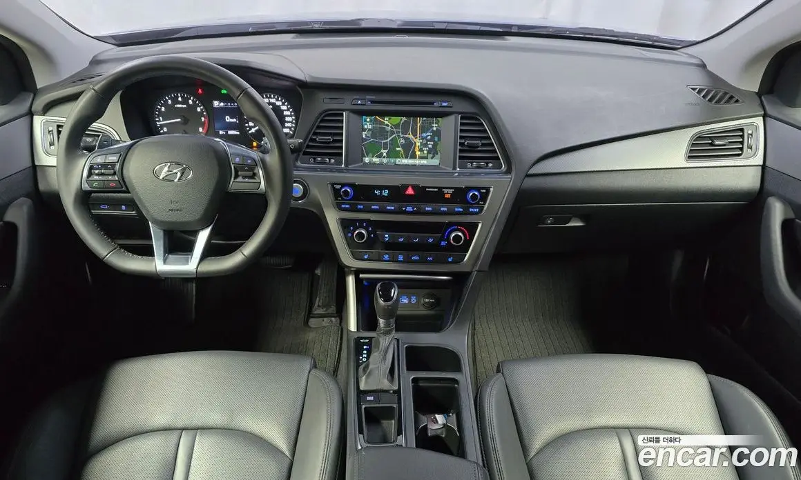 Hyundai Sonata 2015 1.6 автомат (гидро), фото 10