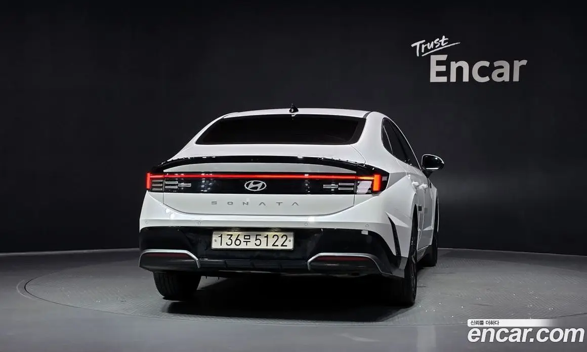 Hyundai Sonata 2023 1.6 автомат (гидро), фото 4