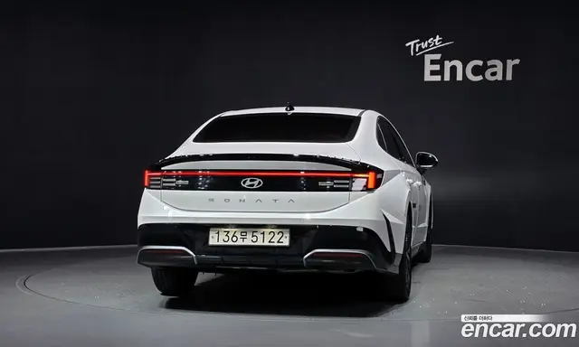 Hyundai Sonata 2023 1.6 автомат (гидро), миниатюра 4
