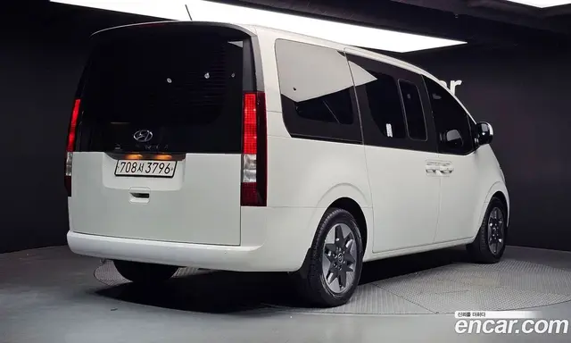 Hyundai Staria 2021 2.2 автомат (гидро), миниатюра 2