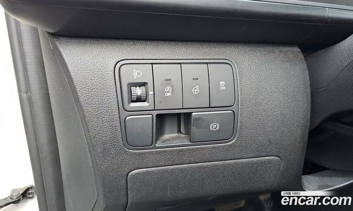 Hyundai Staria 2021 2.2 автомат (гидро), фото 19