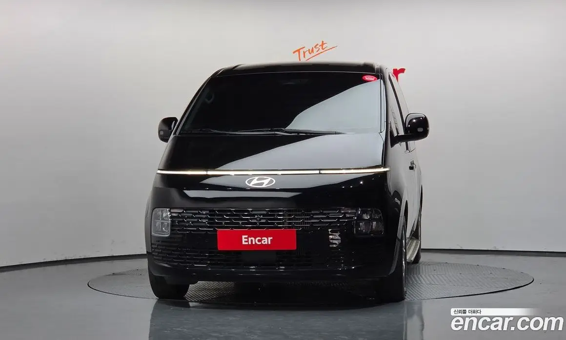 Hyundai Staria 2024 1.6 автомат (гидро), фото 3