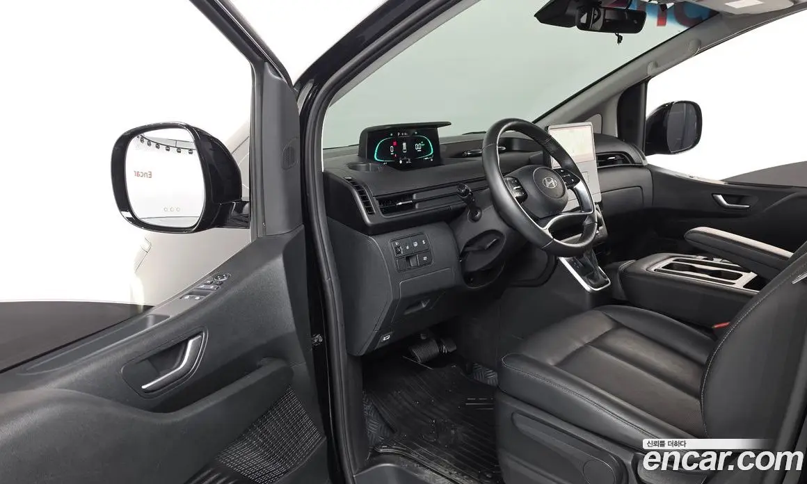 Hyundai Staria 2024 1.6 автомат (гидро), фото 10