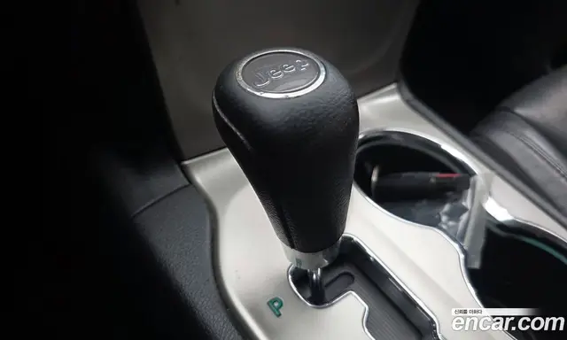 Jeep Cherokee 2011 3.0 автомат (гидро), миниатюра 9