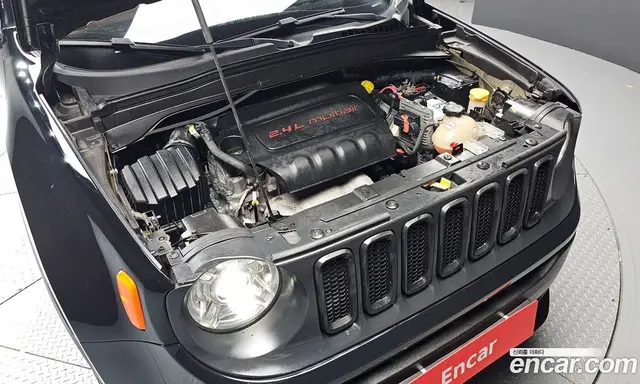 Jeep Renegade 2017 2.4 автомат (гидро), миниатюра 6