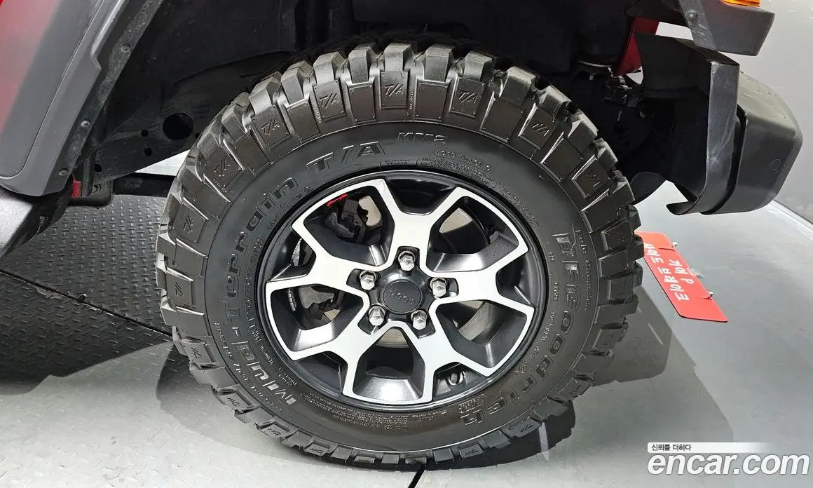 Jeep Wrangler 2022 2.0 автомат (гидро), фото 5